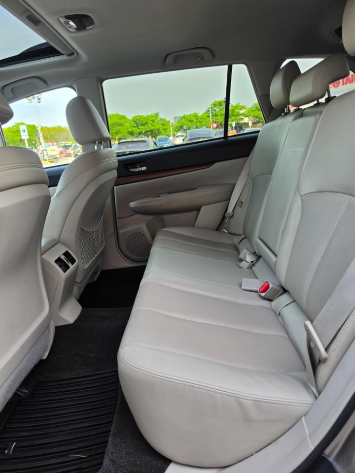 Subaru Outback 4dr Wgn H4 Auto 2.5i Limited 2014