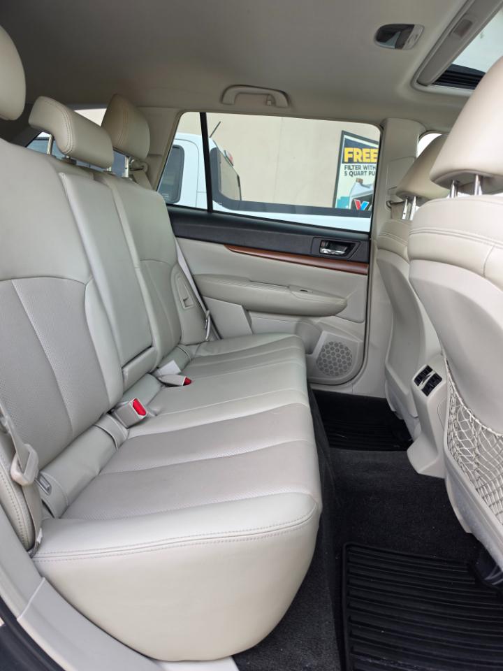 Subaru Outback 4dr Wgn H4 Auto 2.5i Limited 2014