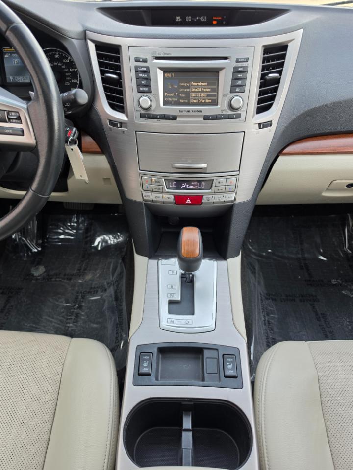 Subaru Outback 4dr Wgn H4 Auto 2.5i Limited 2014