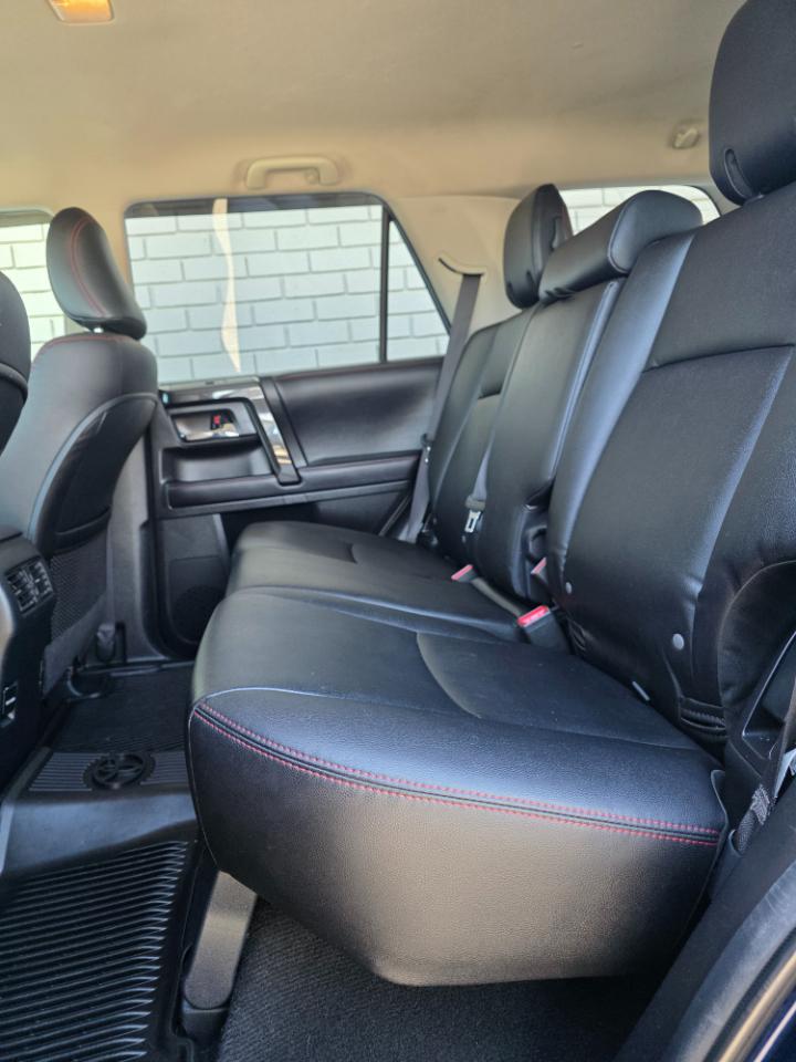 Toyota 4Runner TRD Off Road Premium 4WD (Natl) 2018