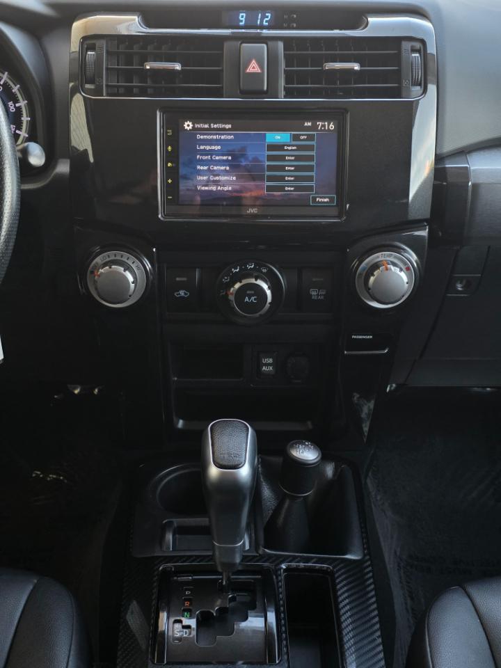 Toyota 4Runner TRD Off Road Premium 4WD (Natl) 2018