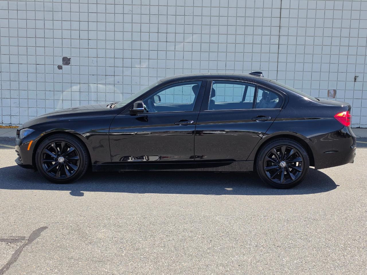 BMW 3 Series 4dr Sdn 320i xDrive AWD South Africa 2016