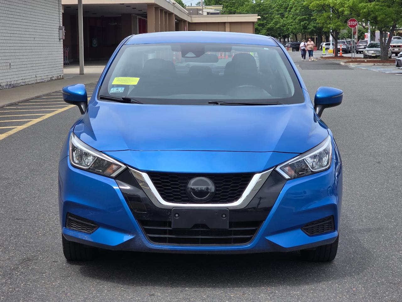 Nissan Versa SV CVT 2021