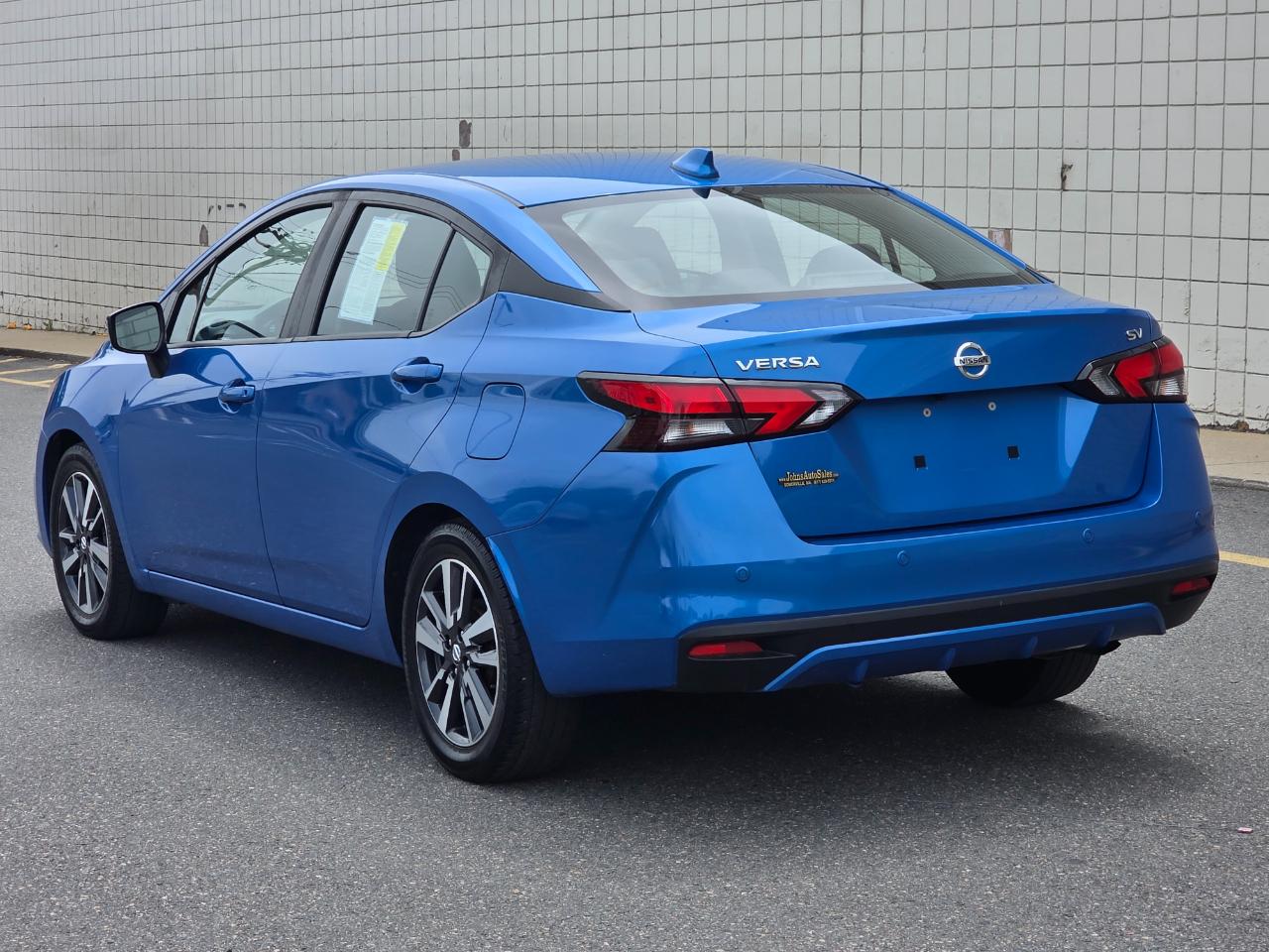 Nissan Versa SV CVT 2021