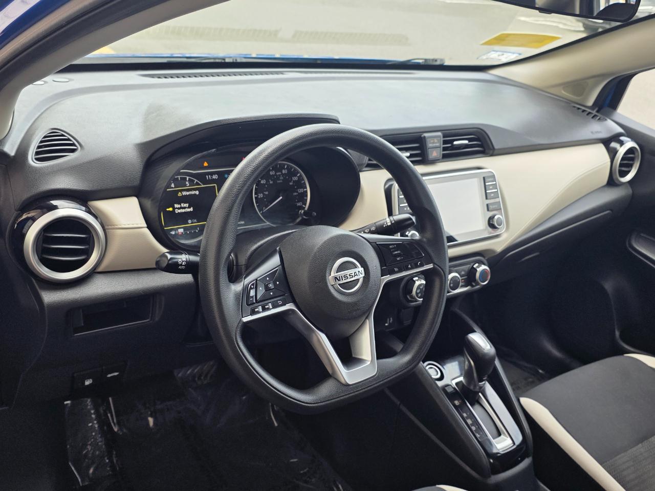 Nissan Versa SV CVT 2021