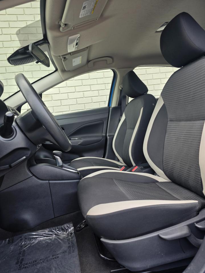 Nissan Versa SV CVT 2021