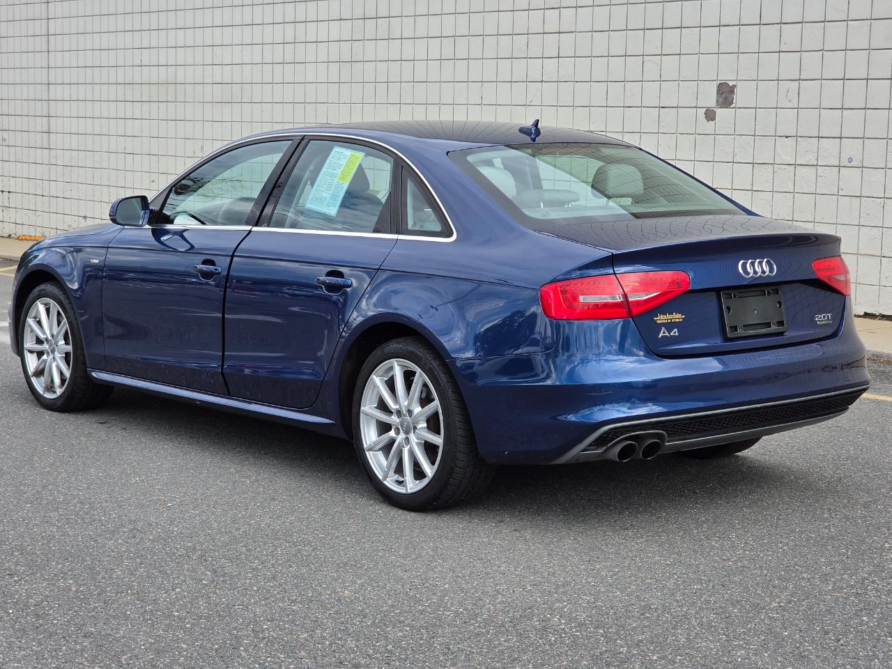 Audi A4 Auto quattro 2.0T Premium 2016
