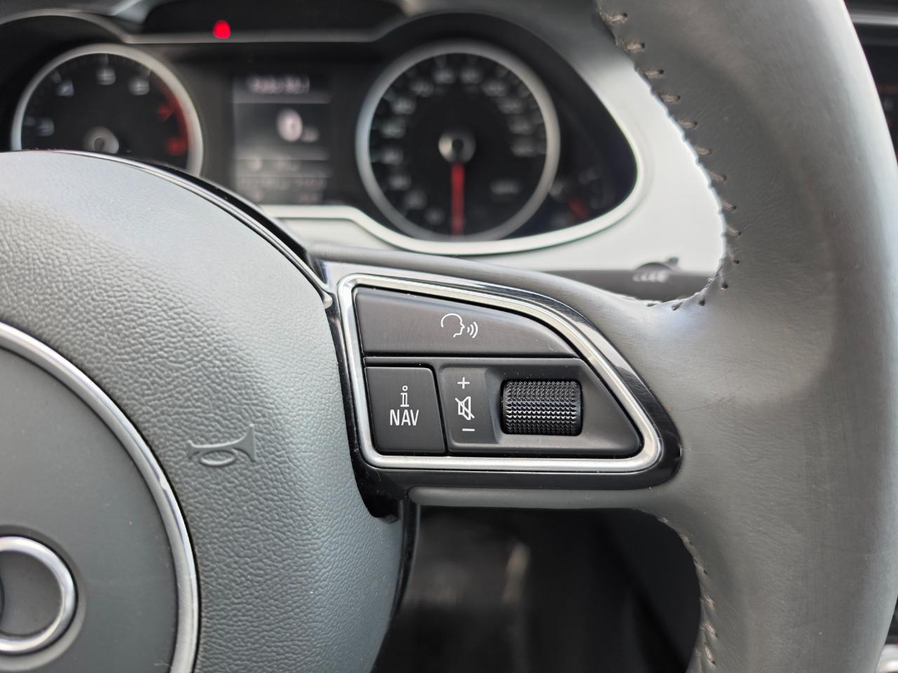 Audi A4 Auto quattro 2.0T Premium 2016