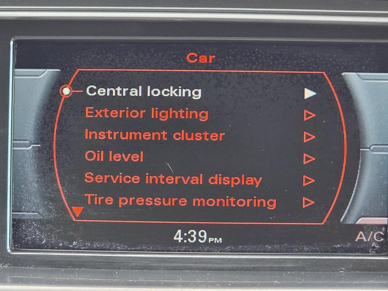 Audi A4 Auto quattro 2.0T Premium 2016