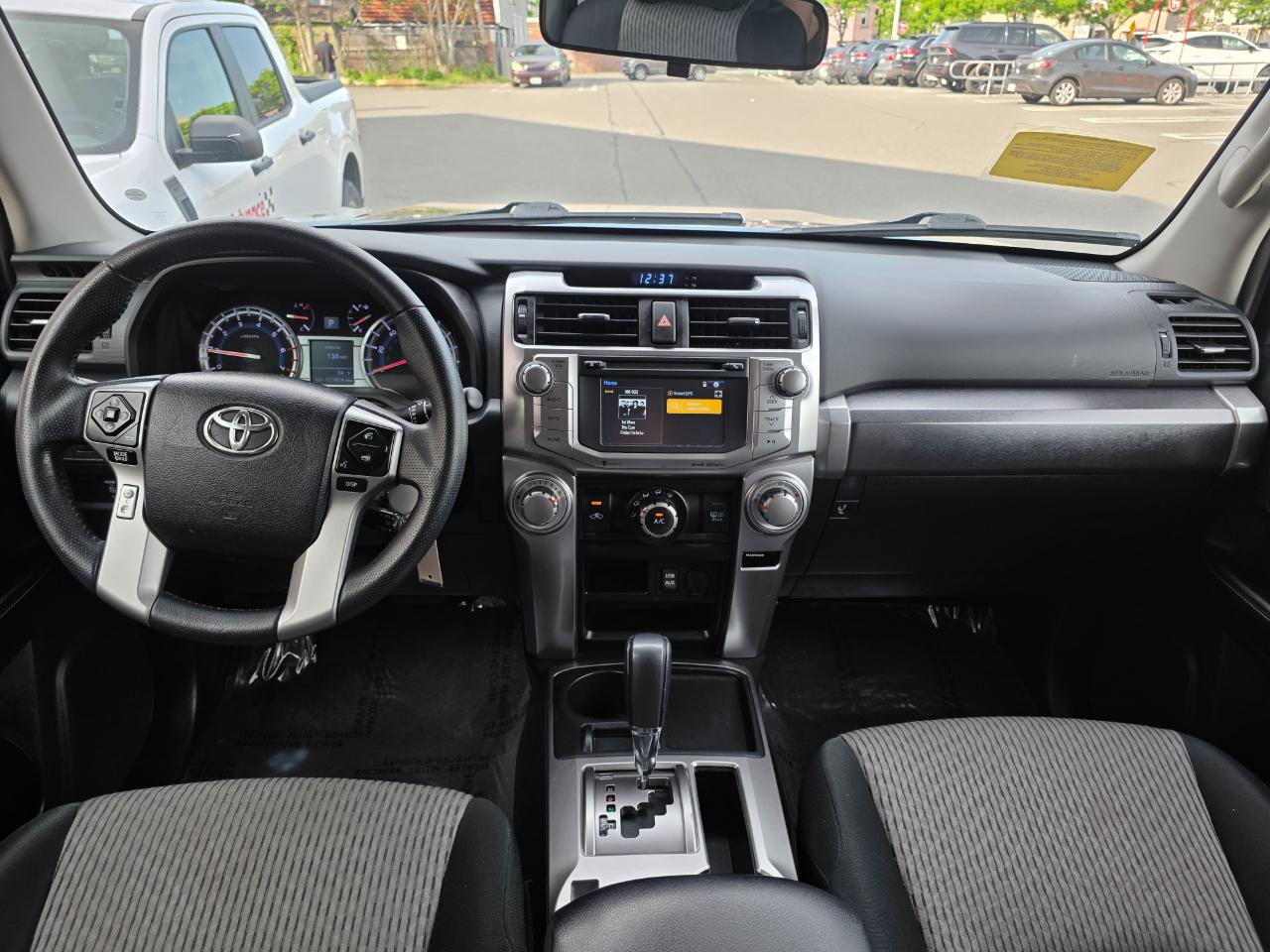 Toyota 4Runner SR5 Premium 2WD (Natl) 2017
