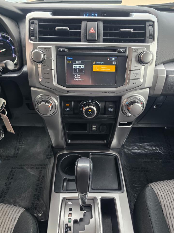 Toyota 4Runner SR5 Premium 2WD (Natl) 2017