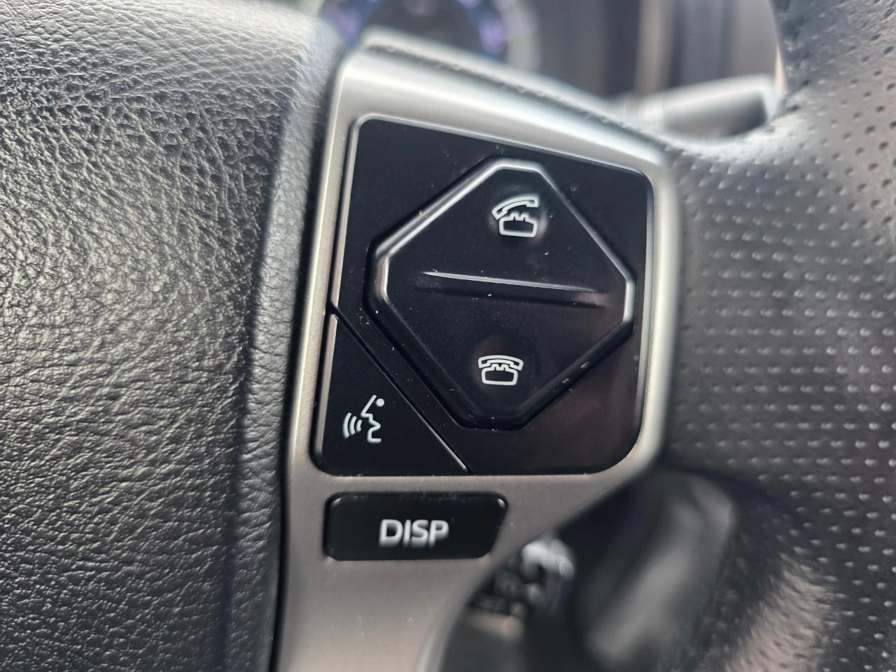 Toyota 4Runner SR5 Premium 2WD (Natl) 2017