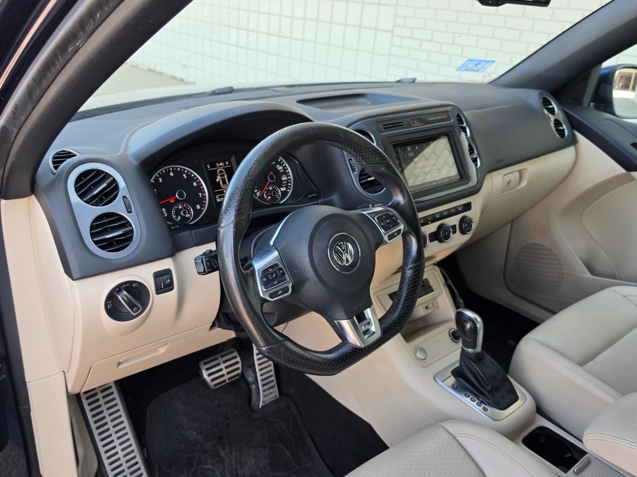 Volkswagen Tiguan 4MOTION 4dr Auto R-Line 2016