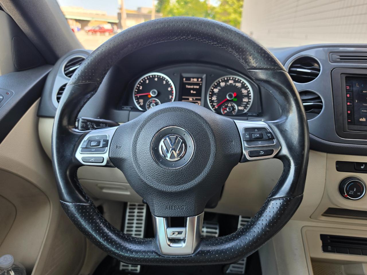Volkswagen Tiguan 4MOTION 4dr Auto R-Line 2016