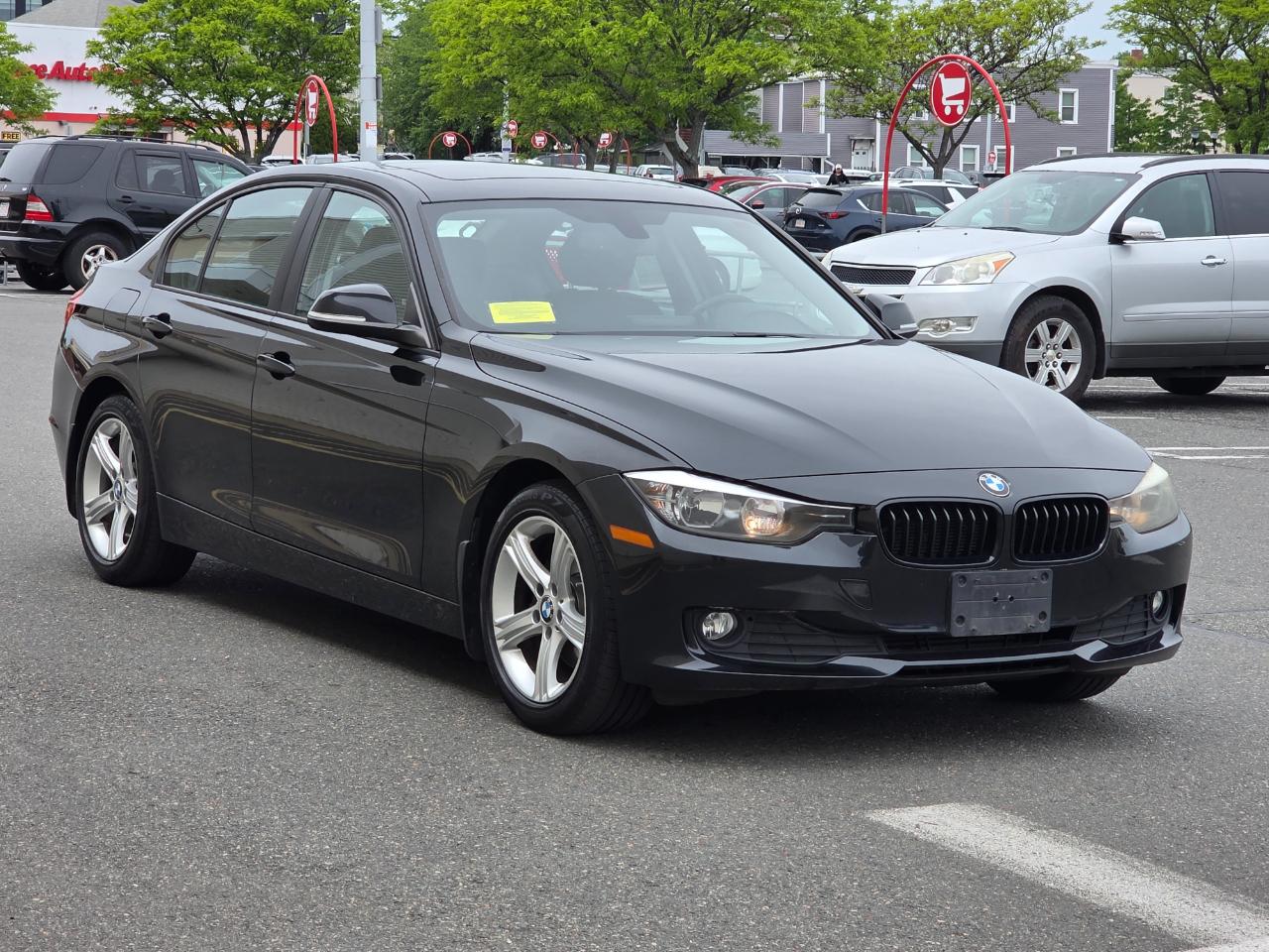BMW 3 Series 4dr Sdn 320i xDrive AWD 2014