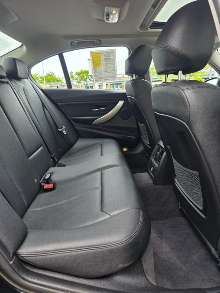 BMW 3 Series 4dr Sdn 320i xDrive AWD 2014