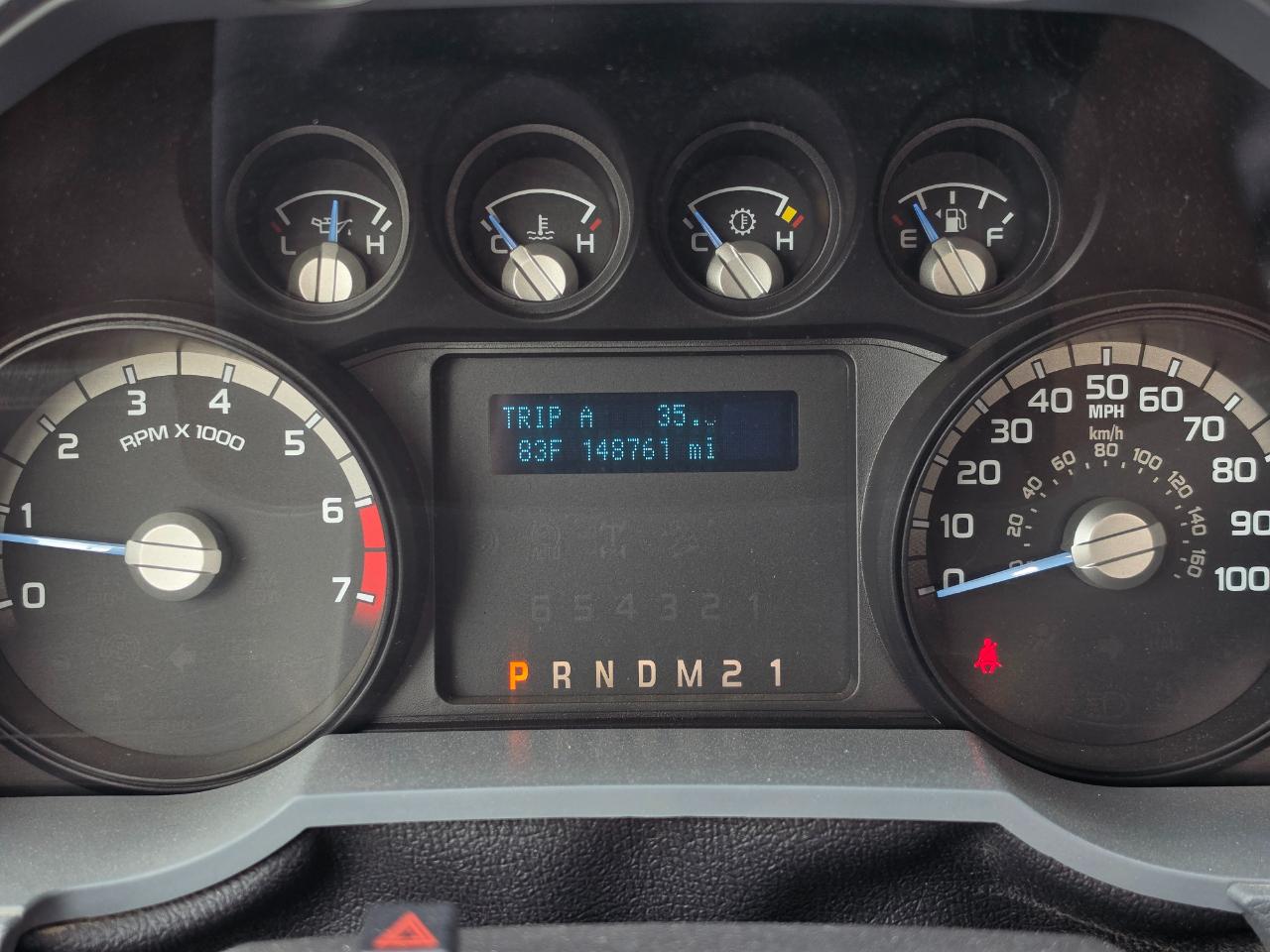 Ford Super Duty F-250 SRW  2011