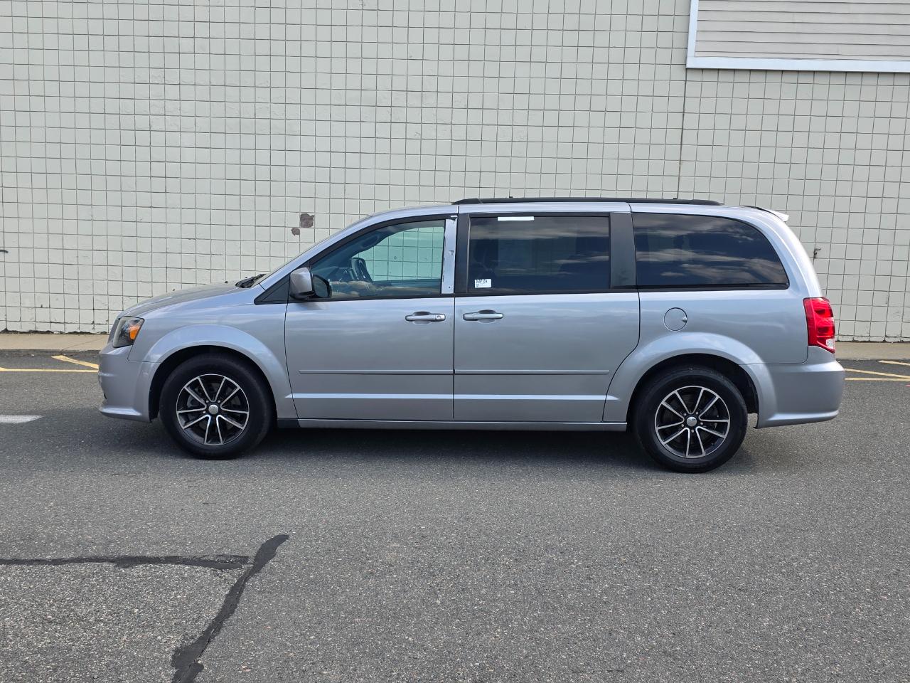 Dodge Grand Caravan GT Wagon Fleet 2017