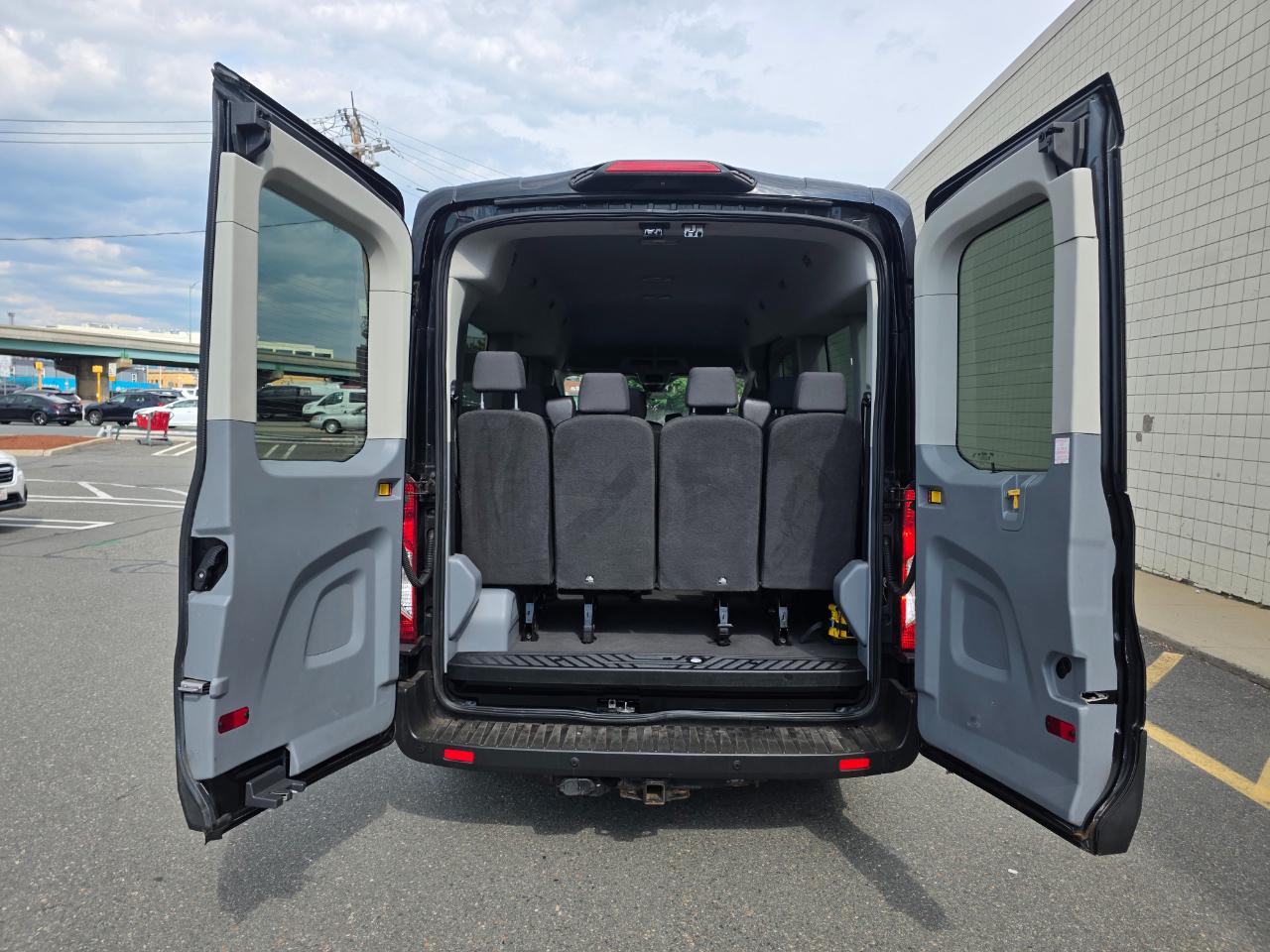 Ford Transit Passenger Wagon T-350 148" Med Roof XLT Sliding RH Dr 2019