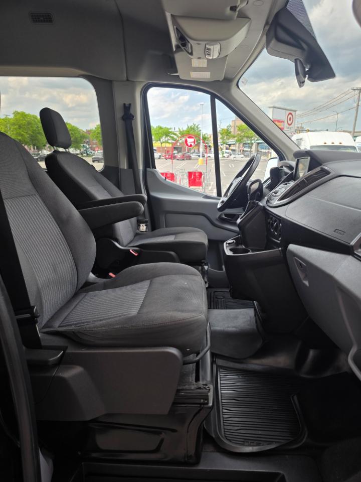 Ford Transit Passenger Wagon T-350 148" Med Roof XLT Sliding RH Dr 2019