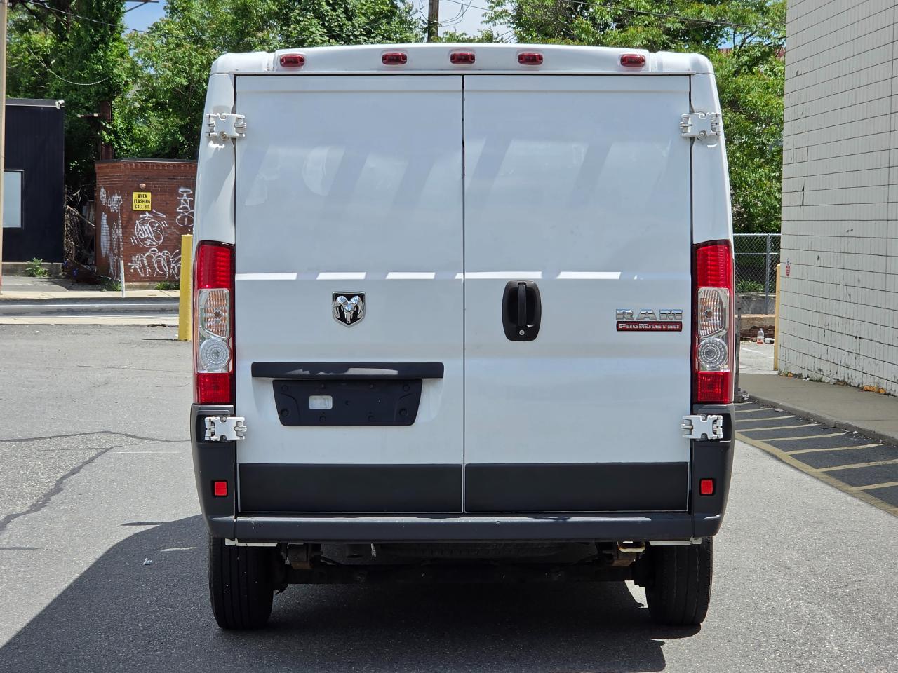 RAM ProMaster Cargo Van 1500 Low Roof 136" WB 2017