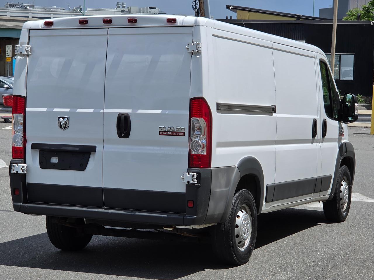 RAM ProMaster Cargo Van 1500 Low Roof 136" WB 2017