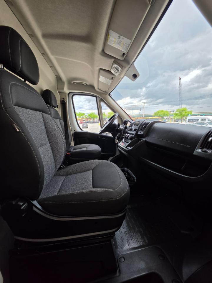 RAM ProMaster Cargo Van 1500 Low Roof 136" WB 2017