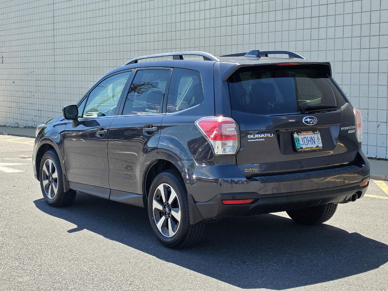 Subaru Forester 2.5i Limited CVT 2017