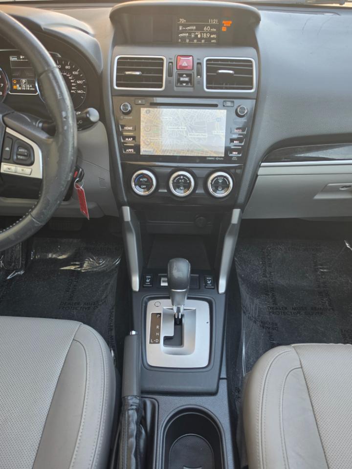 Subaru Forester 2.5i Limited CVT 2017