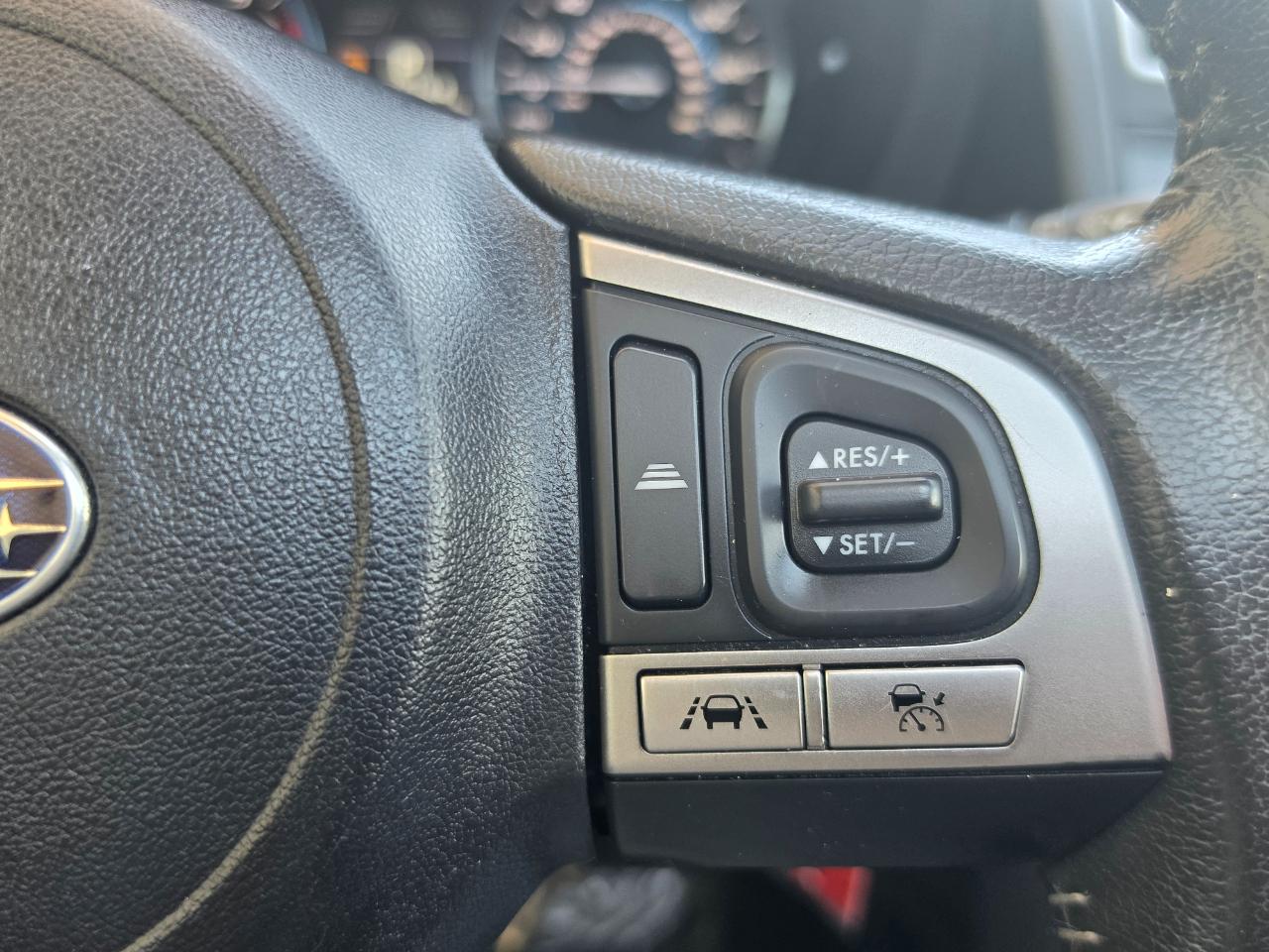 Subaru Forester 2.5i Limited CVT 2017