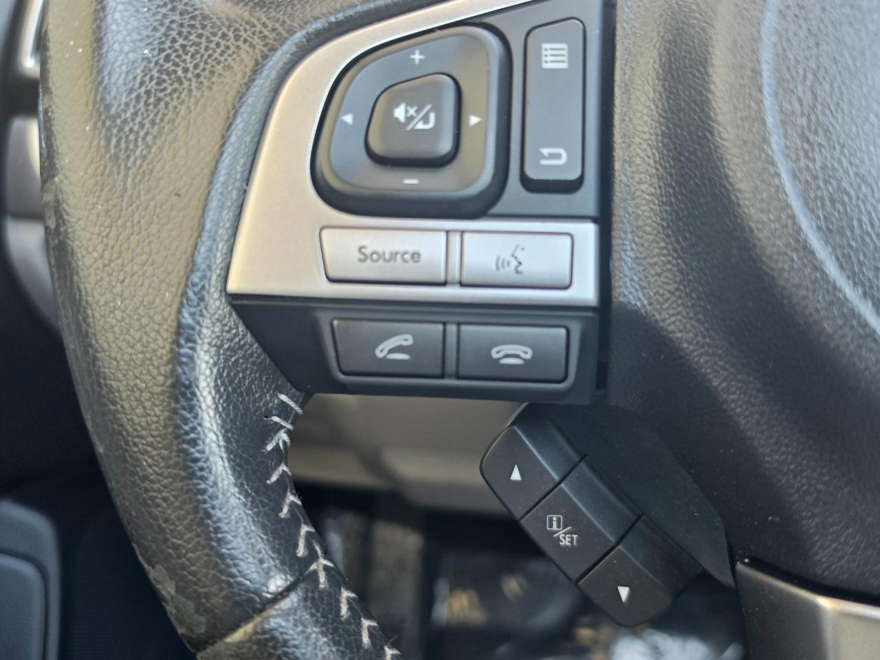 Subaru Forester 2.5i Limited CVT 2017