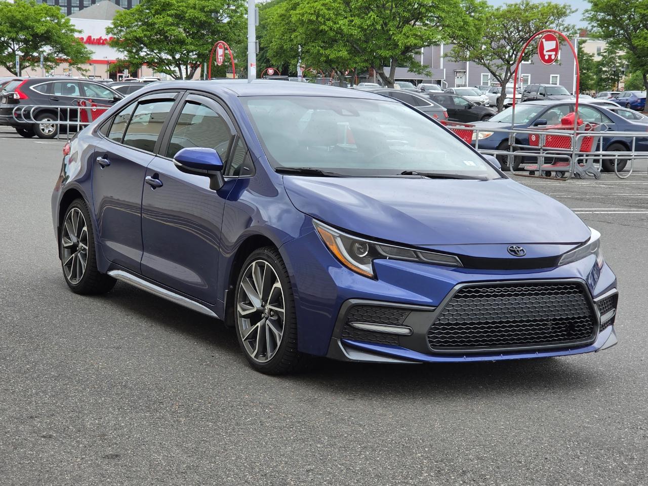 Toyota Corolla SE Nightshade CVT (Natl) 2022