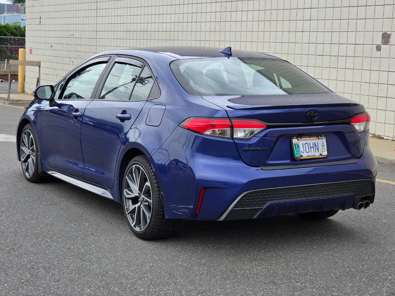 Toyota Corolla SE Nightshade CVT (Natl) 2022