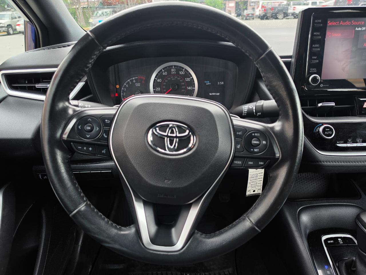 Toyota Corolla SE Nightshade CVT (Natl) 2022