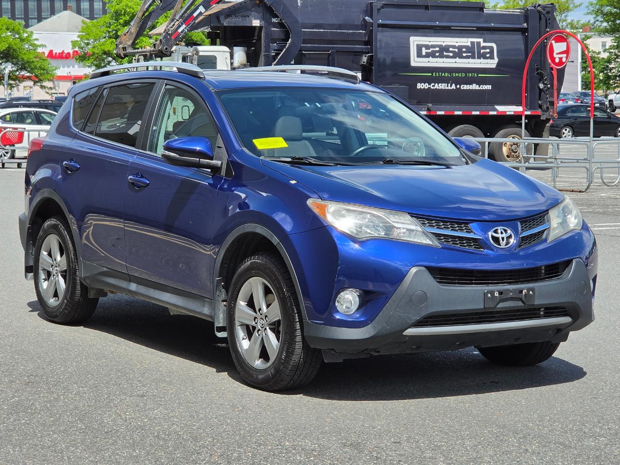 Toyota RAV4 AWD 4dr XLE (Natl) 2015