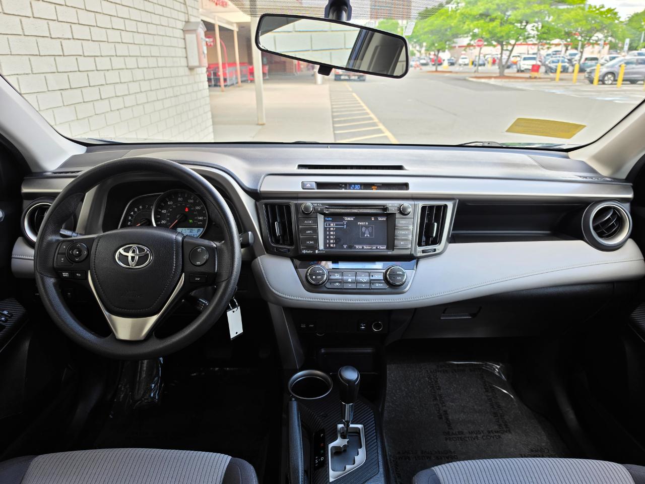 Toyota RAV4 AWD 4dr XLE (Natl) 2015