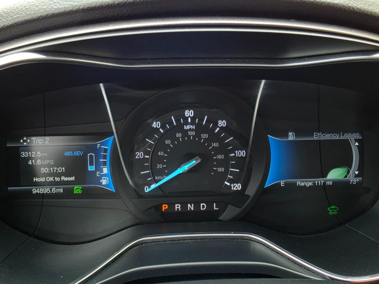 Ford Fusion Hybrid SE FWD 2017