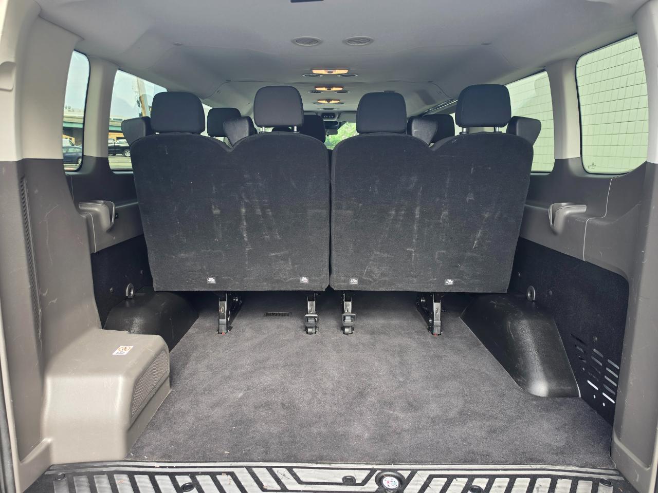 Ford Transit Passenger Wagon T-350 148" Low Roof XLT RWD 2020