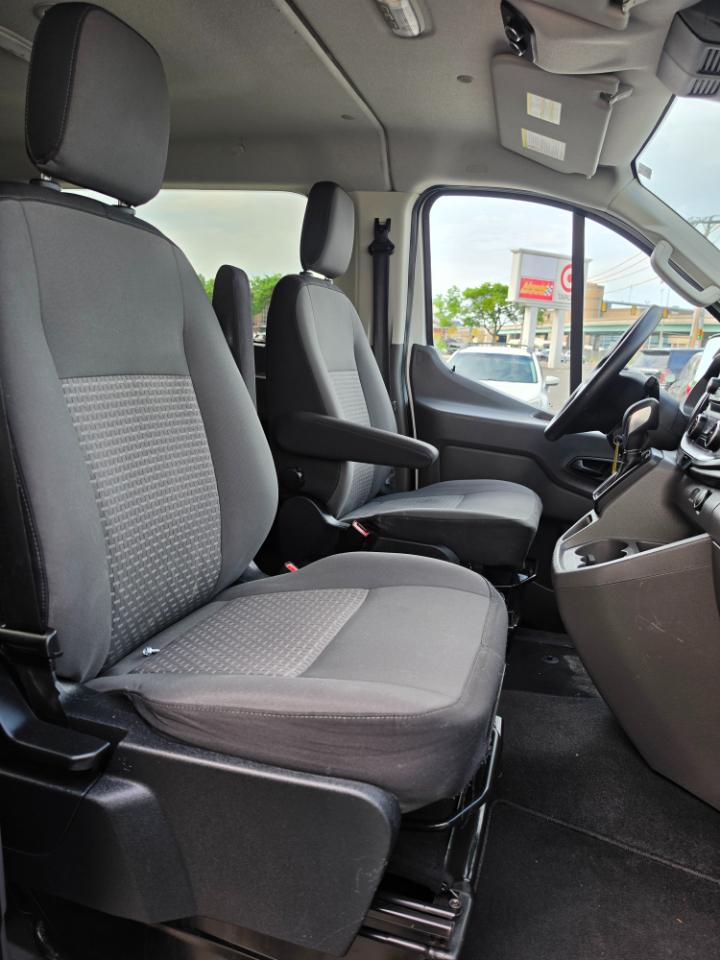 Ford Transit Passenger Wagon T-350 148" Low Roof XLT RWD 2020