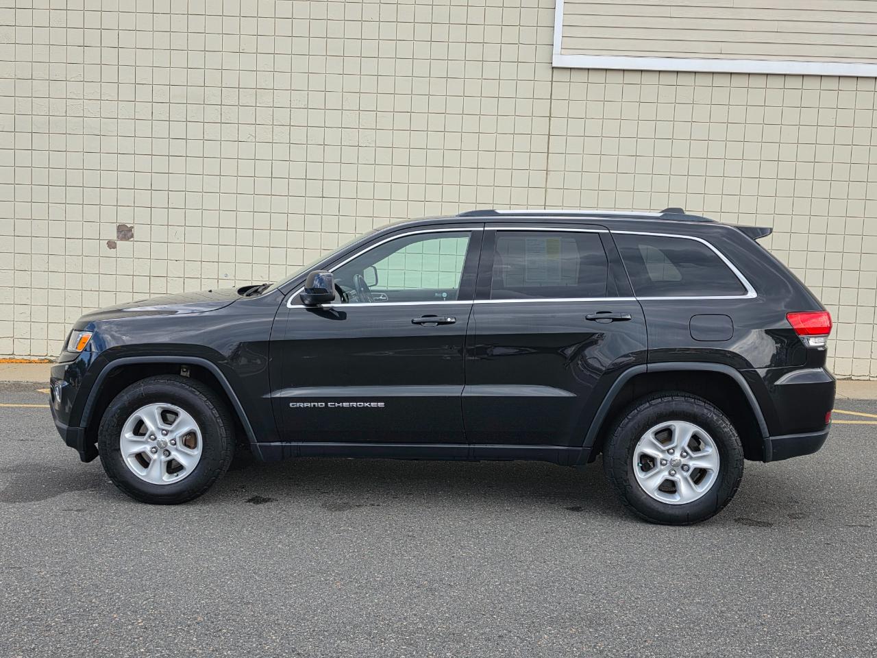 Jeep Grand Cherokee 4WD 4dr Laredo 2016
