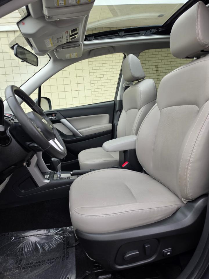 Subaru Forester 2.5i Limited CVT 2017