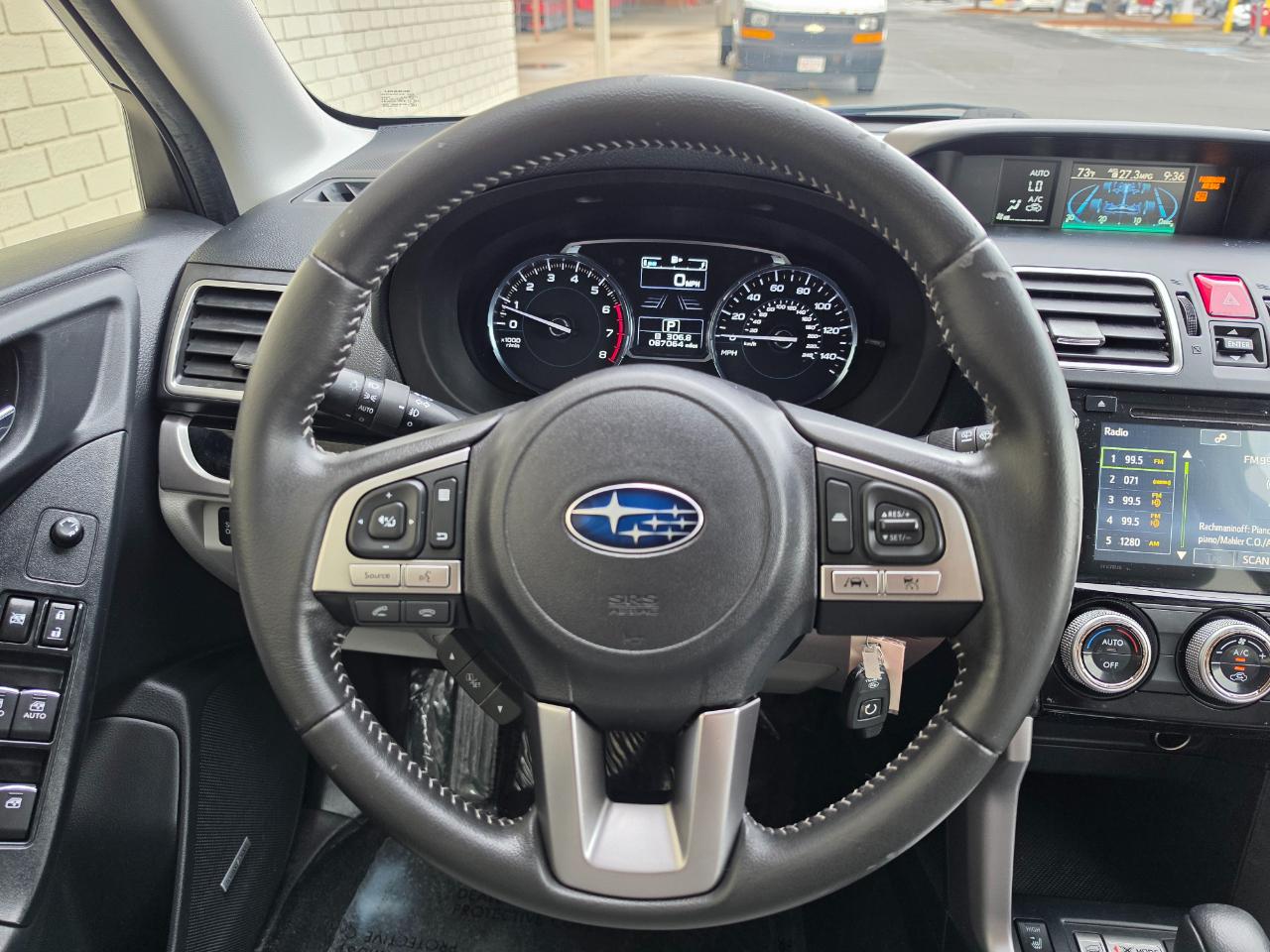 Subaru Forester 2.5i Limited CVT 2017