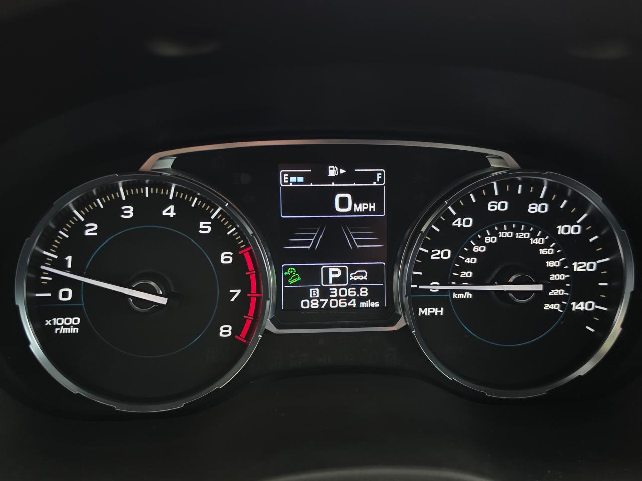 Subaru Forester 2.5i Limited CVT 2017