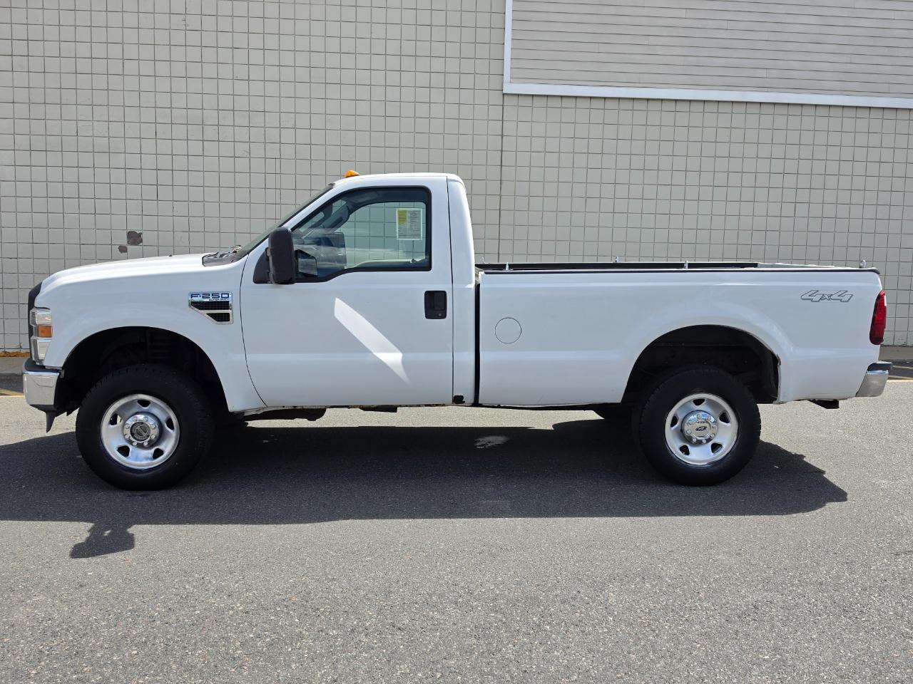 Ford Super Duty F-250 SRW 4WD Reg Cab 137" XLT 2008