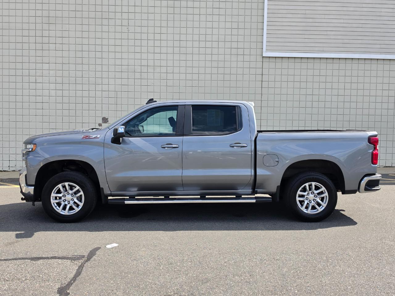 Chevrolet Silverado 1500 4WD Crew Cab 147" LT 2020