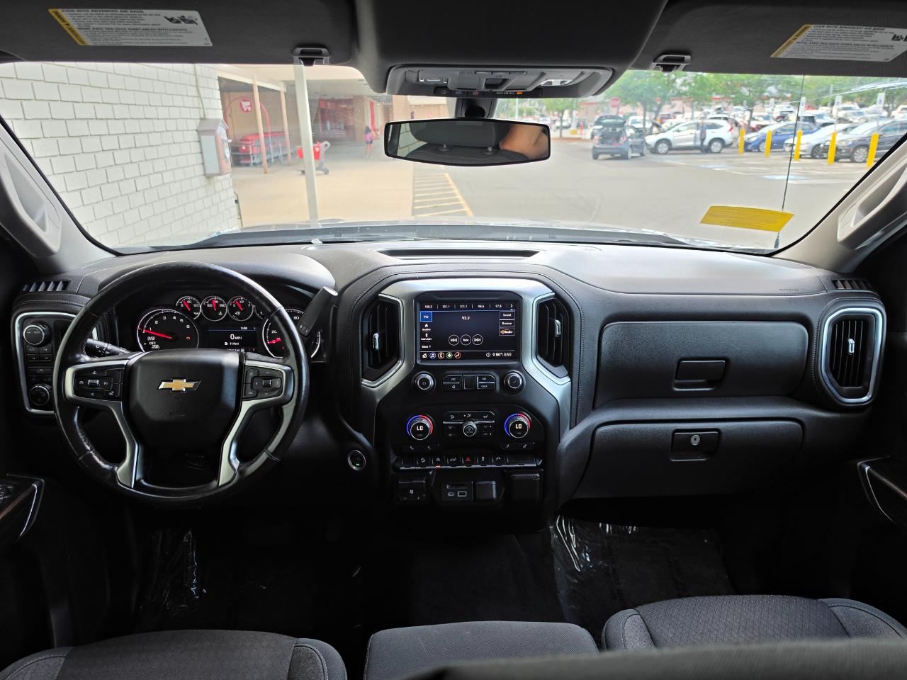 Chevrolet Silverado 1500 4WD Crew Cab 147" LT 2020