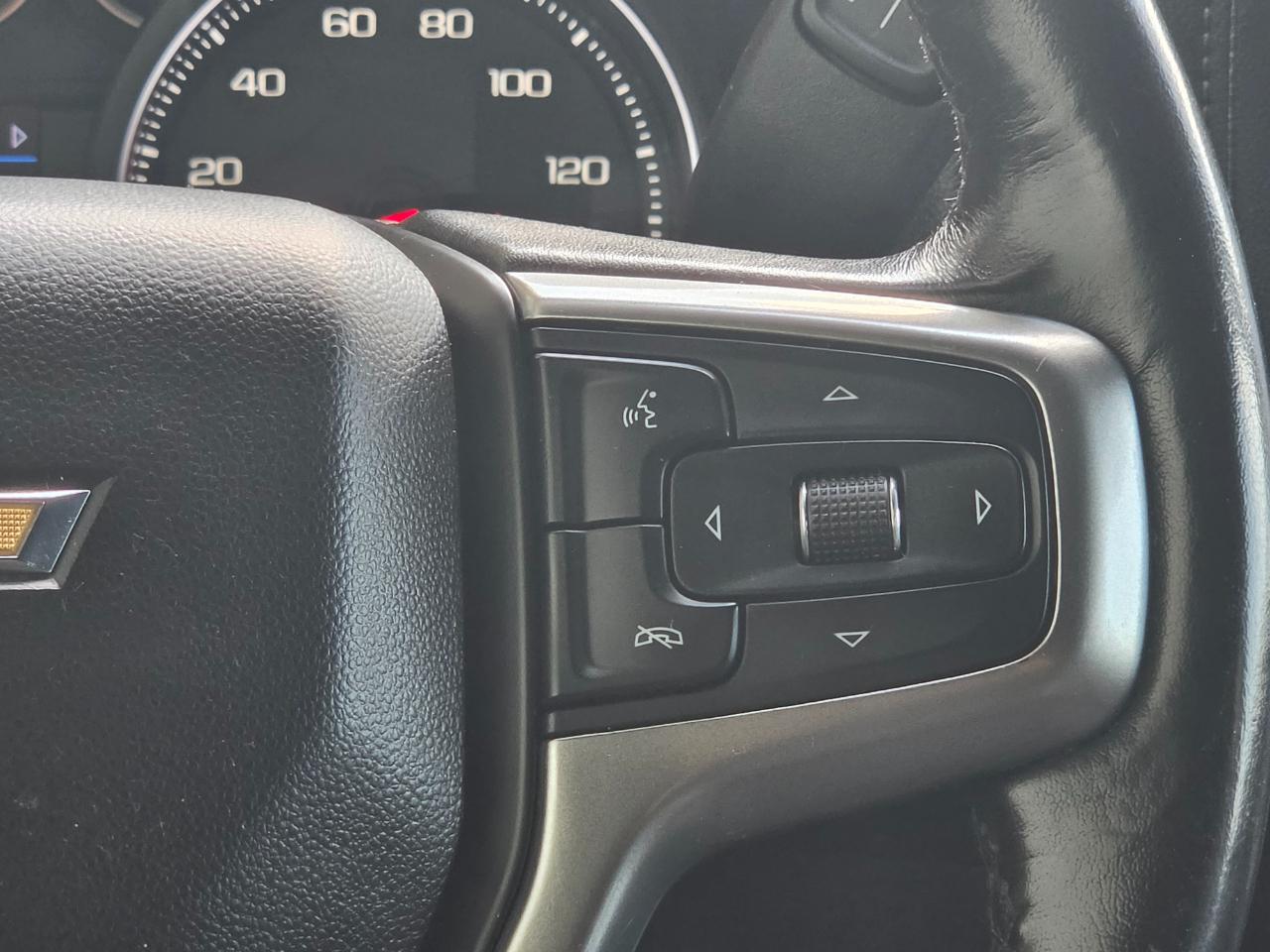 Chevrolet Silverado 1500 4WD Crew Cab 147" LT 2020