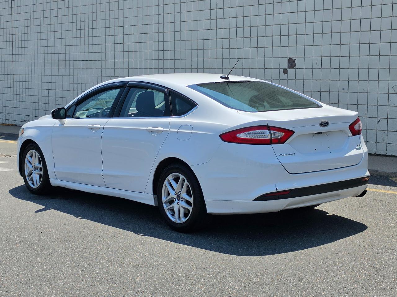 Ford Fusion 4dr Sdn SE FWD 2015