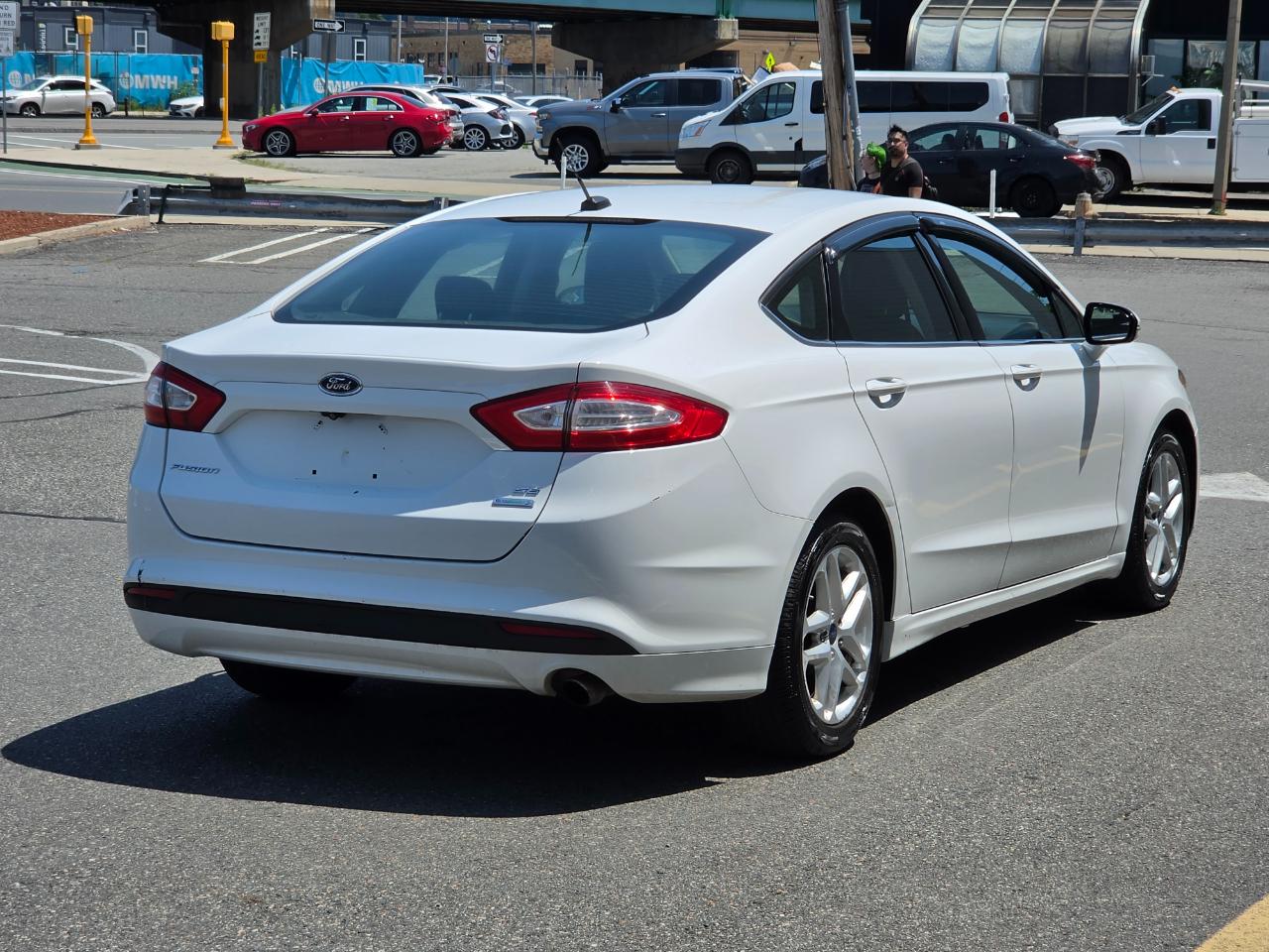 Ford Fusion 4dr Sdn SE FWD 2015