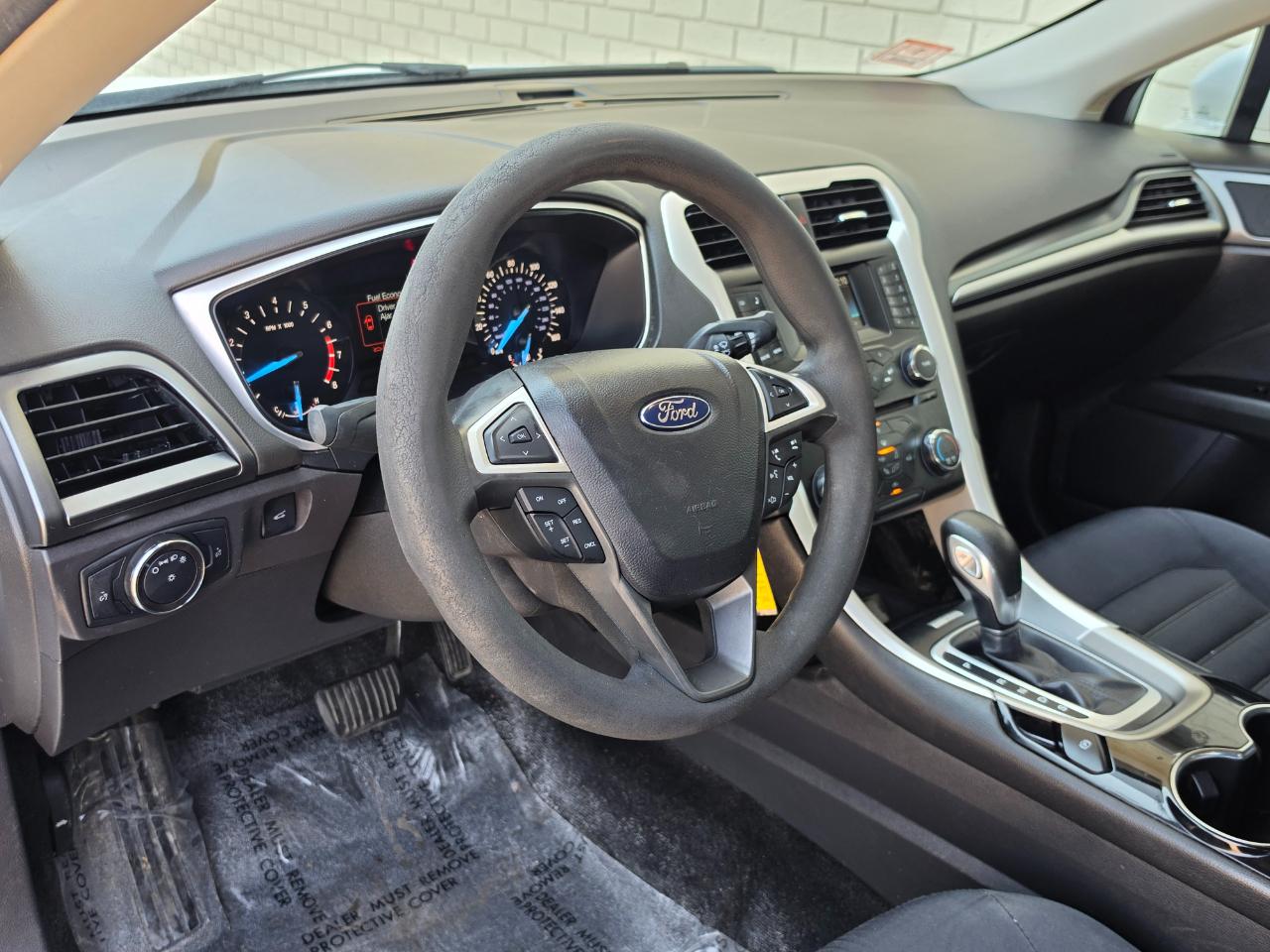 Ford Fusion 4dr Sdn SE FWD 2015